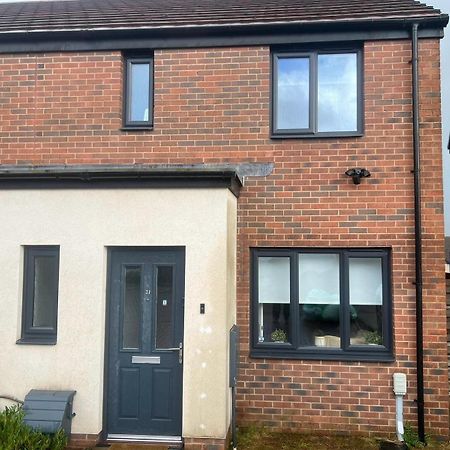 Village House St Mellons - Close To A48 And M4 Cardiff Eksteriør bilde