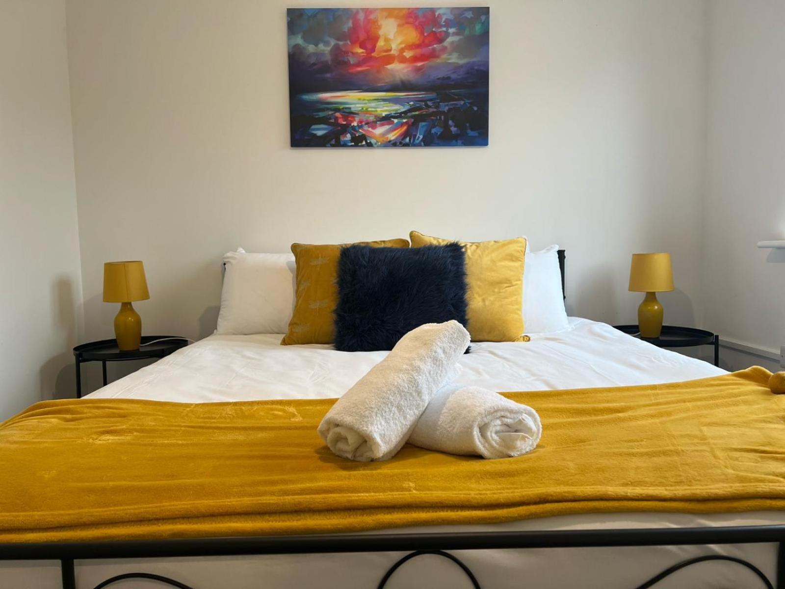 Village House St Mellons - Close To A48 And M4 Cardiff Eksteriør bilde