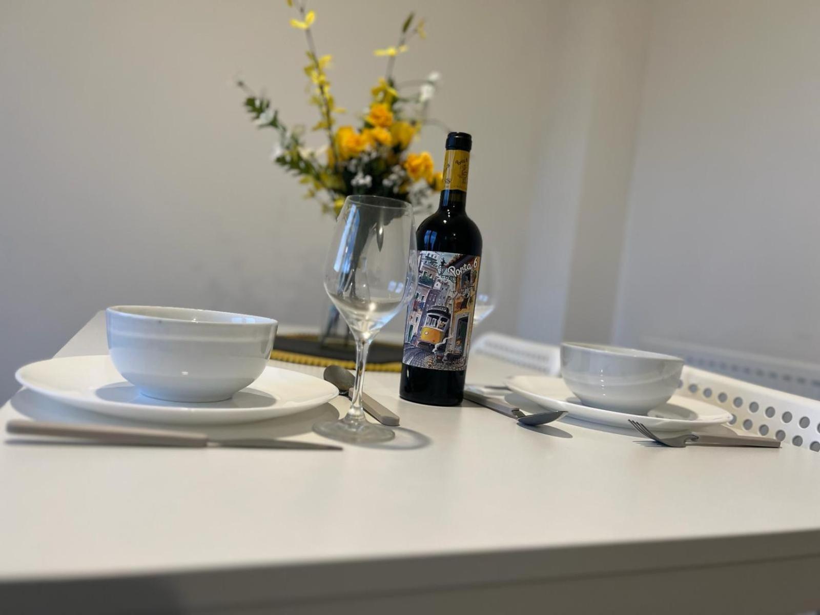 Village House St Mellons - Close To A48 And M4 Cardiff Eksteriør bilde